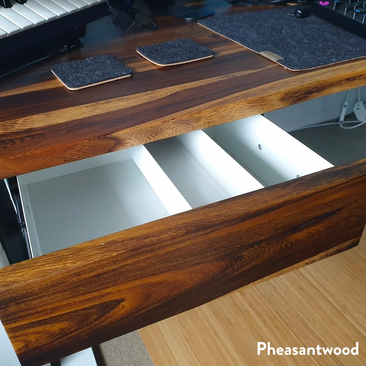 Desky Minimal Under Desk Drawer - Image 8